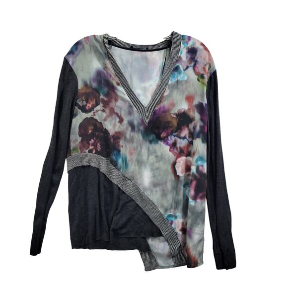 Zara Tops - Zara Geometric Print Gray Asymmetry Hem Blouse Size M 61525-1142